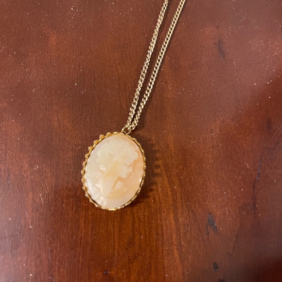 Peach Pendant w/ chain. - Picture 2 of 10